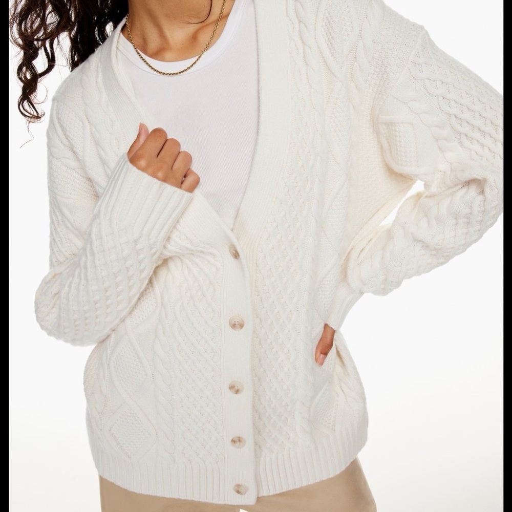 Aritzia Sunday Best Wool blend Ivory Cable Thick Knit V neck Cardigan M